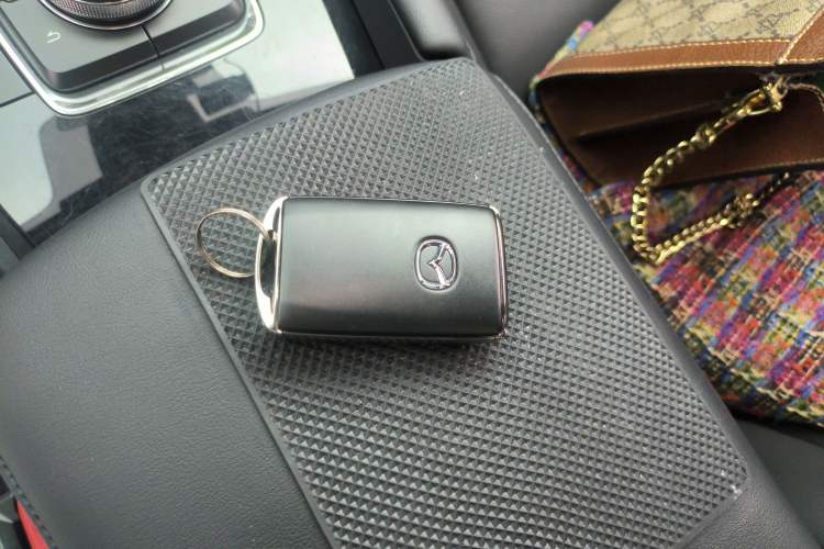 Used Mazda 3 Axela 2022 2.0L Automatic Zhi Rui Edition Vehicle Key