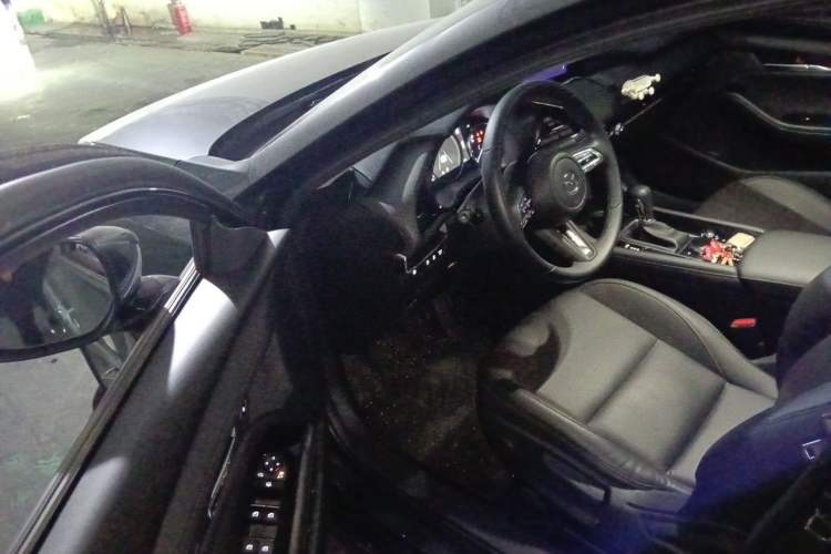 Used Mazda 3 Axela 2022 2.0L Automatic Zhiya Edition Driver Seat