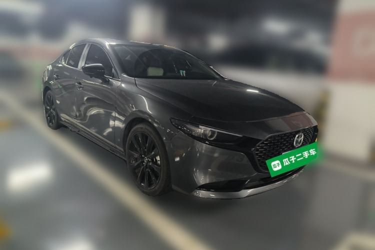 Used Mazda 3 Axela 2022 2.0L Automatic Zhi Rui Obsidian Edition Front Right 45 Deg
