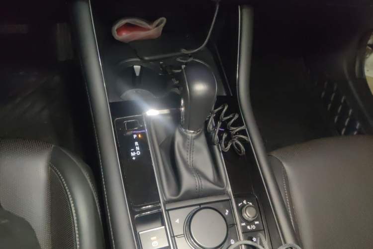 Used Mazda 3 Axela 2022 2.0L Automatic Zhiya Edition Gear Lever
