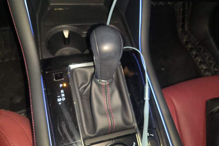 Used Mazda 3 Axela 2022 2.0L Automatic Zhi Rui Obsidian Edition Gear Lever