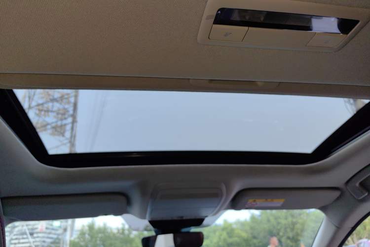 Used Mazda 3 Axela 2022 2.0L Automatic Zhi Rui Obsidian Edition Headliner