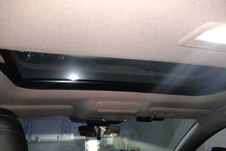 Used Mazda 3 Axela 2022 2.0L Automatic Zhiya Edition Headliner