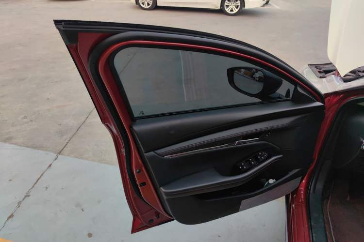 Used Mazda 3 Axela 2022 2.0L Automatic Zhi Rui Obsidian Edition Left Front Door Interior