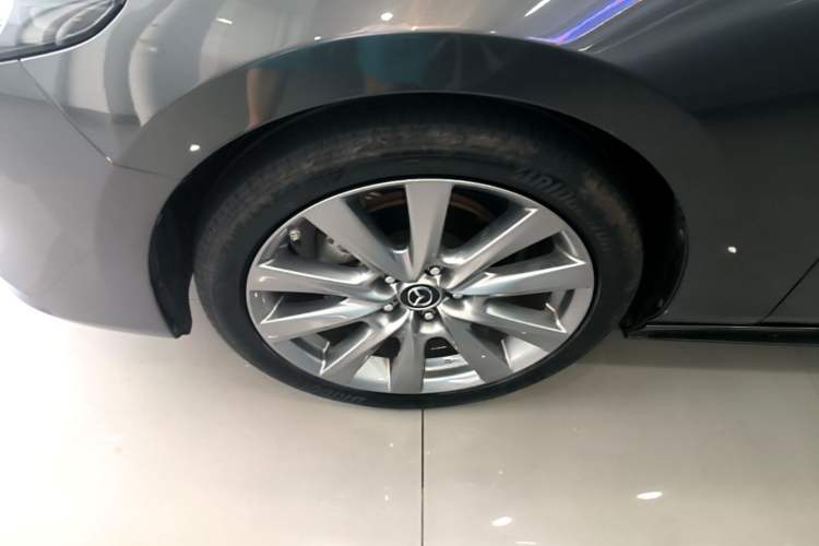 Used Mazda 3 Axela 2022 2.0L Automatic Zhiya Edition Left Front Wheel Hub