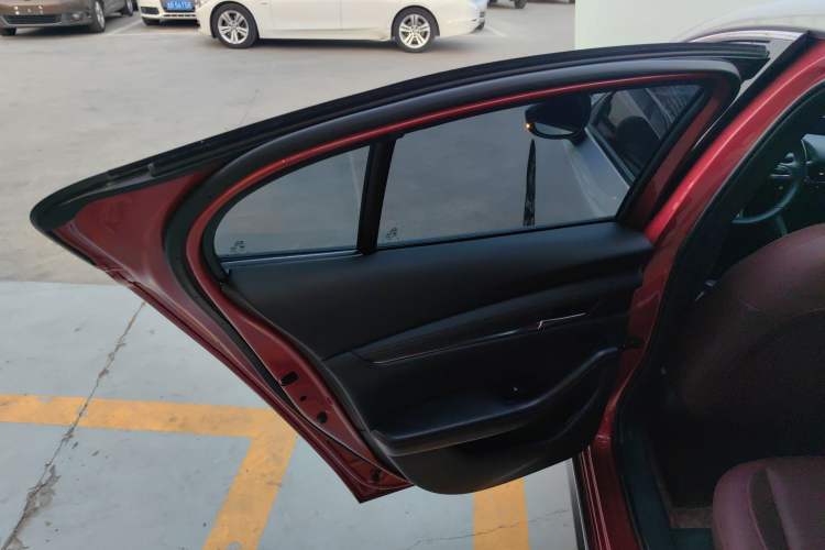 Used Mazda 3 Axela 2022 2.0L Automatic Zhi Rui Obsidian Edition Left Rear Door Interior