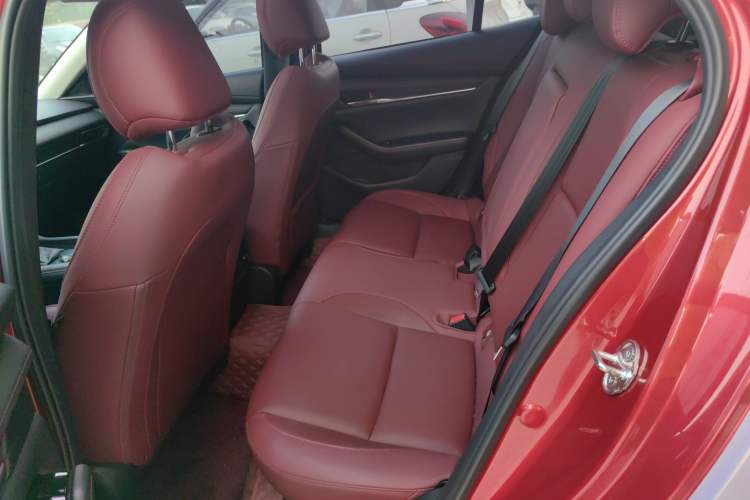 Used Mazda 3 Axela 2022 2.0L Automatic Zhi Rui Obsidian Edition Left Rear Seat