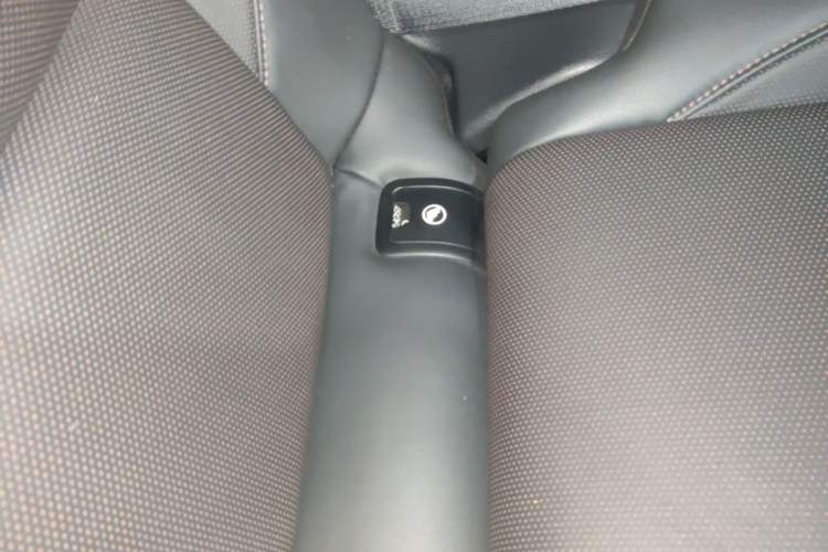 Used Mazda 3 Axela 2022 2.0L Automatic Zhiya Edition Left Rear Seat