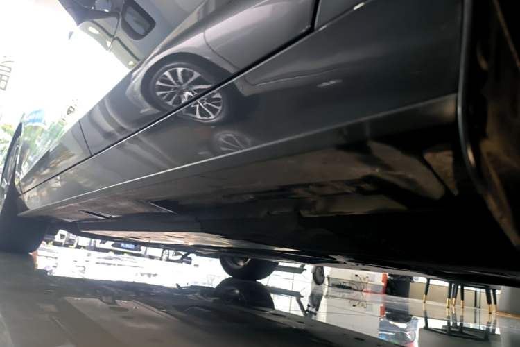 Used Mazda 3 Axela 2022 2.0L Automatic Zhiya Edition Left Side Sill
