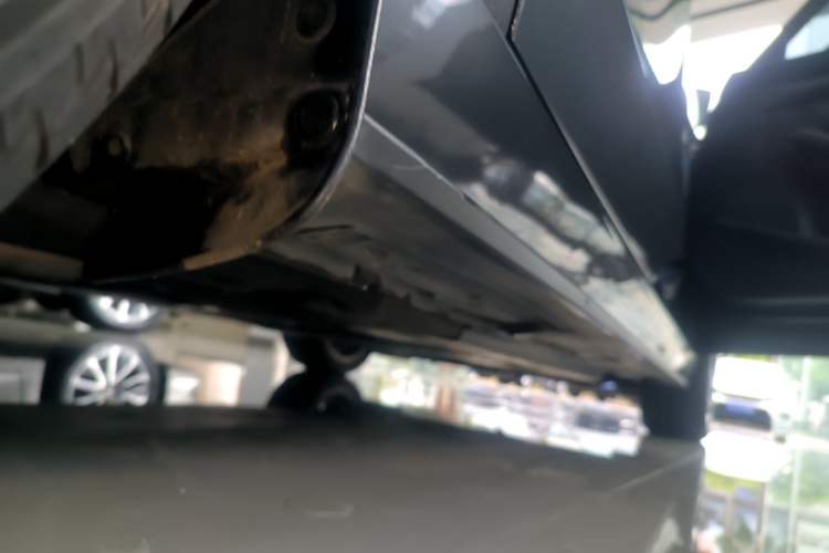 Used Mazda 3 Axela 2022 2.0L Automatic Zhiya Edition Right Side Sill