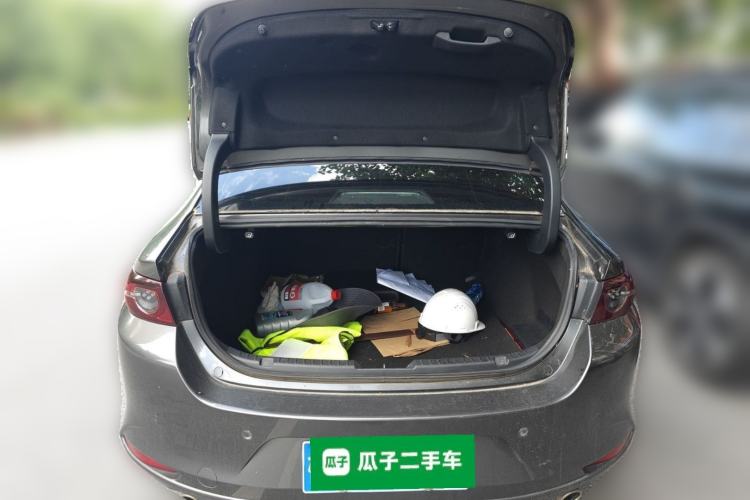 Used Mazda 3 Axela 2022 2.0L Automatic ZhiXuan Edition Trunk