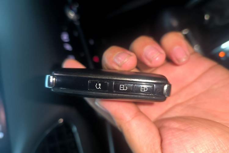 Used Mazda 3 Axela 2022 2.0L Automatic Zhiya Edition Vehicle Key