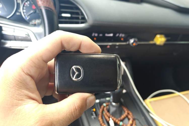 Used Mazda 3 Axela 2022 2.0L Automatic ZhiXuan Edition Vehicle Key