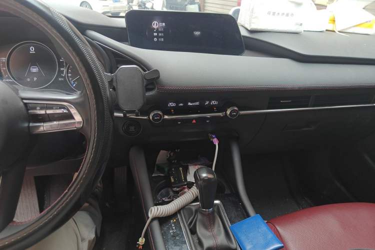 Used Mazda 3 Axela 2022 2.0L Automatic Zhiya Edition Audio And AC Panel