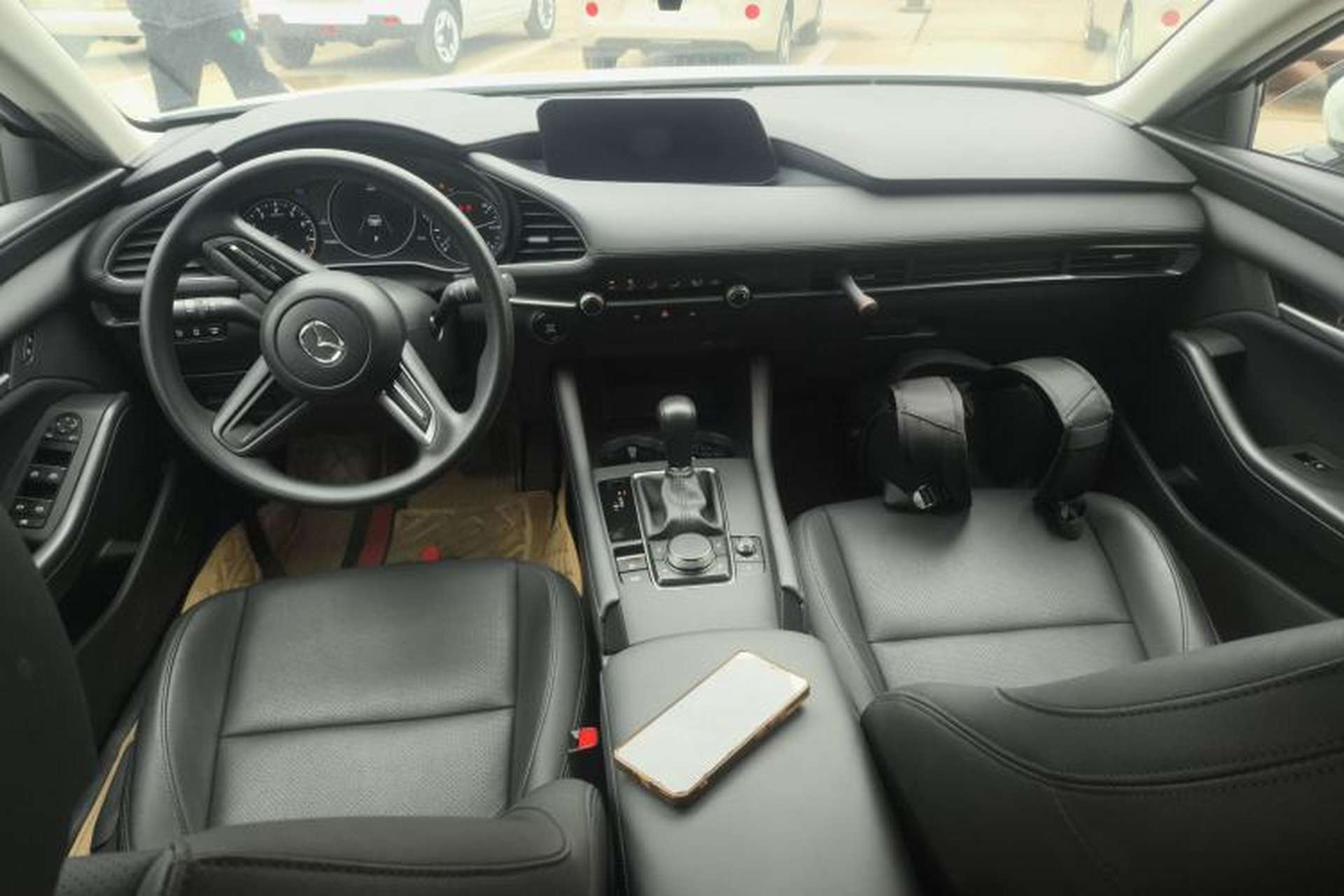 Used Mazda 3 Axela 2022 2.0L Automatic Zhiqing Edition Center Console