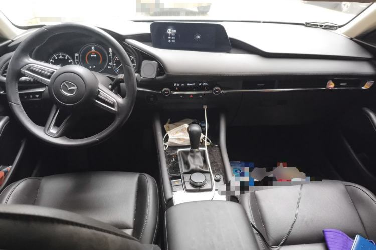Used Mazda 3 Axela 2022 2.0L Automatic Zhi Rui Edition Center Console