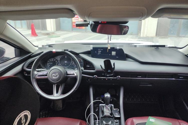 Used Mazda 3 Axela 2022 2.0L Automatic Zhiya Edition Center Console