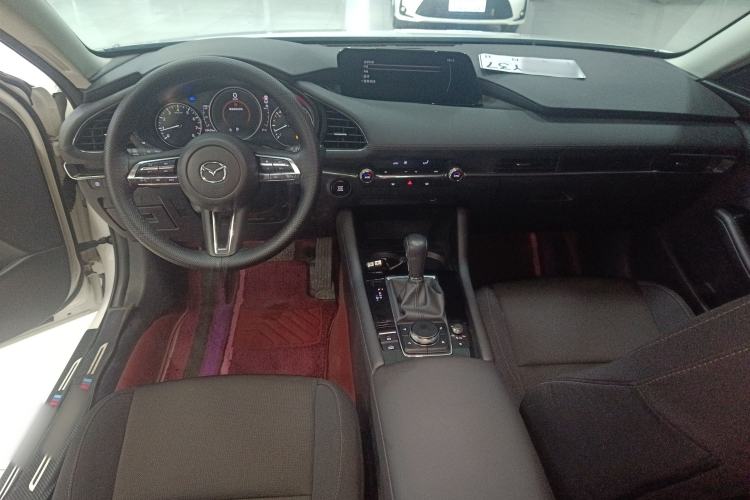 Used Mazda 3 Axela 2022 2.0L Automatic ZhiXuan Edition Center Console