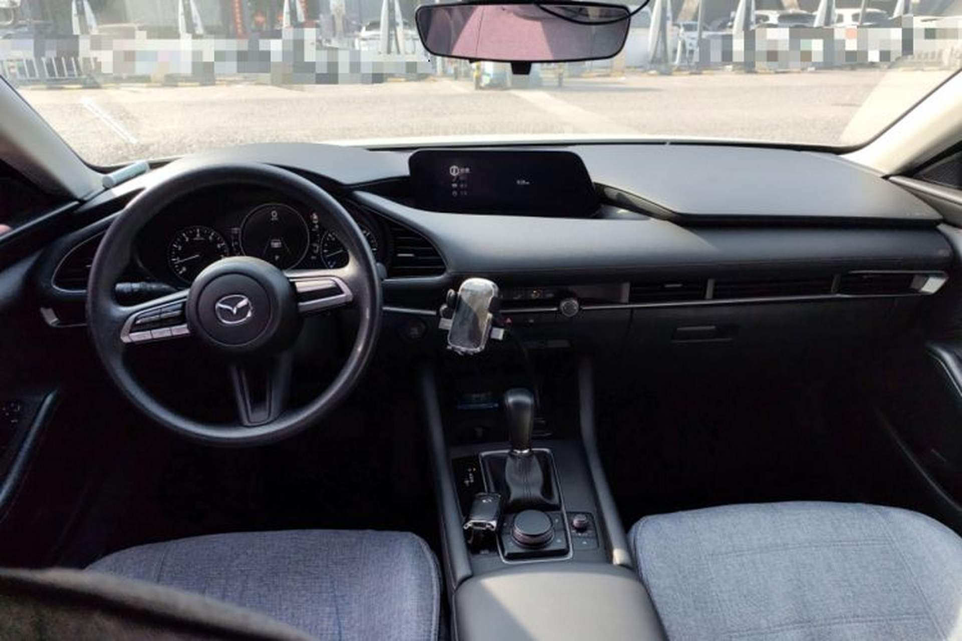 Used Mazda 3 Axela 2022 2.0L Automatic Zhiqing Edition Center Console