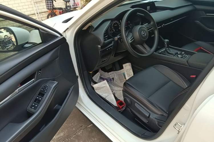 Used Mazda 3 Axela 2022 2.0L Automatic Zhiqing Edition Driver Seat