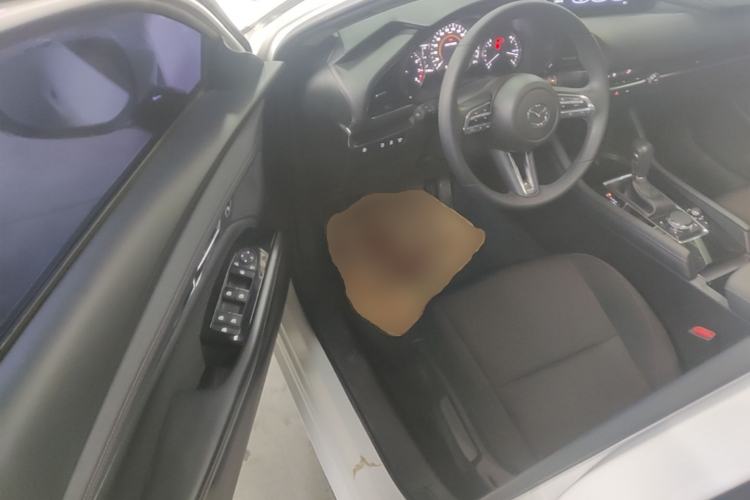 Used Mazda 3 Axela 2022 2.0L Automatic ZhiXuan Edition Driver Seat