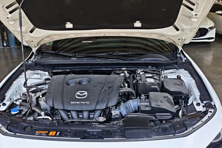 Used Mazda 3 Axela 2022 2.0L Automatic Zhi Rui Obsidian Edition Engine Bay
