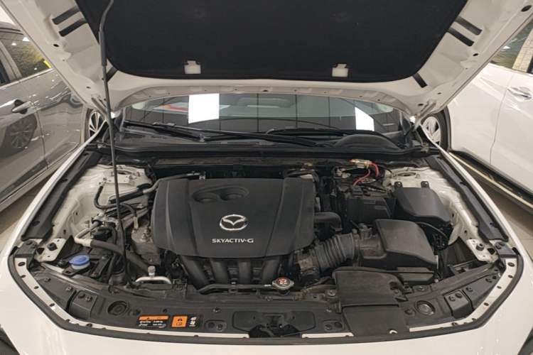 Used Mazda 3 Axela 2022 2.0L Automatic ZhiXuan Edition Engine Bay