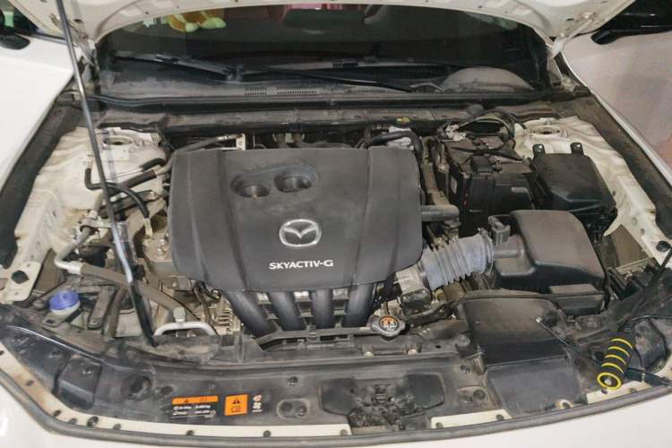Used Mazda 3 Axela 2022 2.0L Automatic Zhi Rui Obsidian Edition Engine Bay
