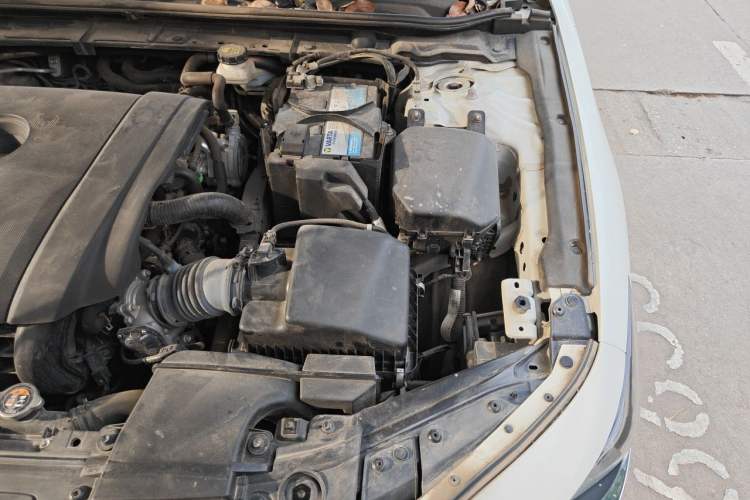 Used Mazda 3 Axela 2022 2.0L Automatic Zhi Rui Edition Engine Bay Left