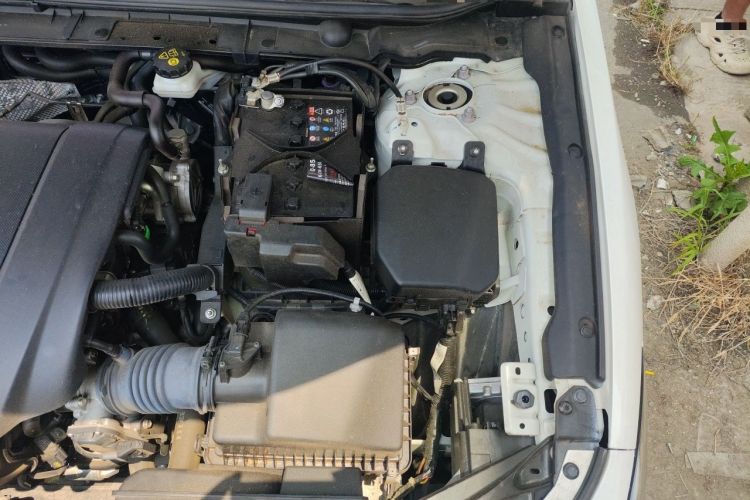 Used Mazda 3 Axela 2022 2.0L Automatic Zhi Rui Edition Engine Bay Left