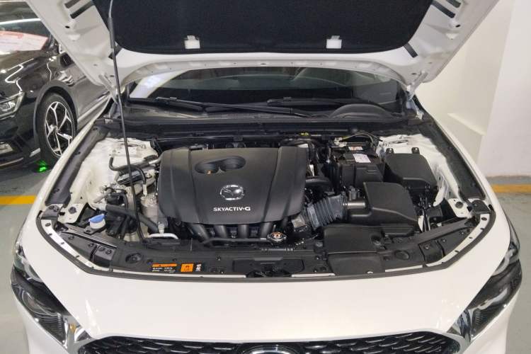 Used Mazda 3 Axela 2022 2.0L Automatic Zhi Rui Obsidian Edition Engine Bay