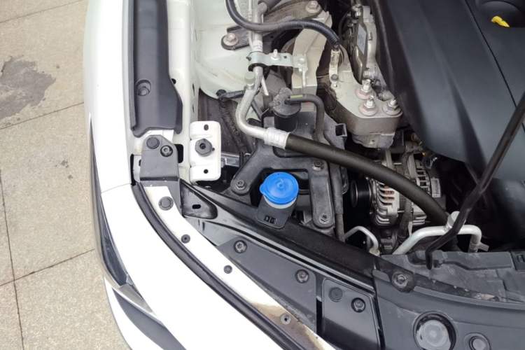 Used Mazda 3 Axela 2022 2.0L Automatic Zhiya Edition Engine Bay Right
