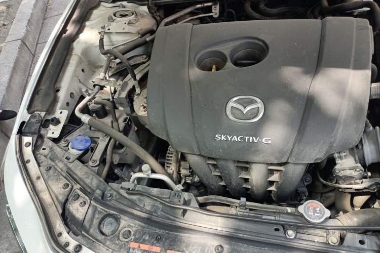 Used Mazda 3 Axela 2022 2.0L Automatic Premium Black Obsidian Edition Engine Bay Right