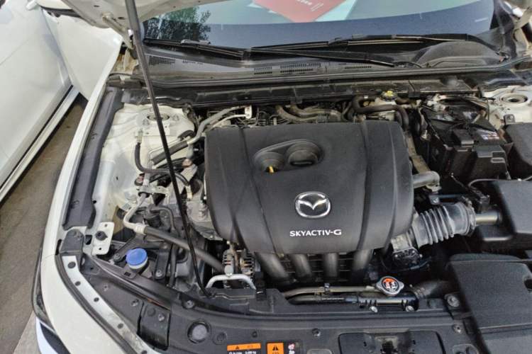 Used Mazda 3 Axela 2022 2.0L Automatic Zhi Rui Edition Engine Bay Right