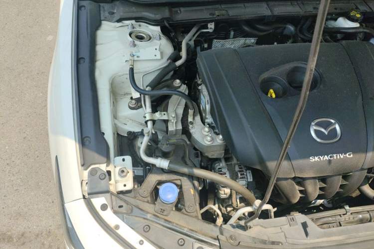 Used Mazda 3 Axela 2022 2.0L Automatic Zhi Rui Edition Engine Bay Right