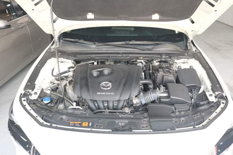 Used Mazda 3 Axela 2022 2.0L Automatic ZhiXuan Edition Engine Bay