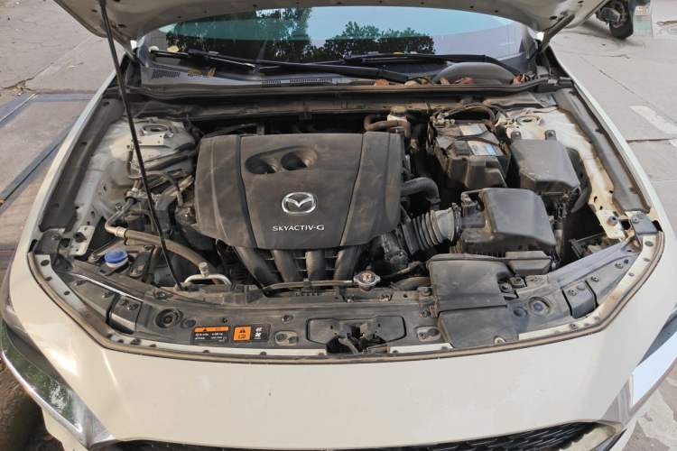 Used Mazda 3 Axela 2022 2.0L Automatic Zhi Rui Edition Engine Bay