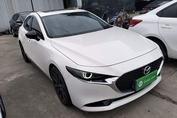 Used Mazda 3 Axela 2022 2.0L Automatic Zhiyao Obsidian Edition Exterior 1