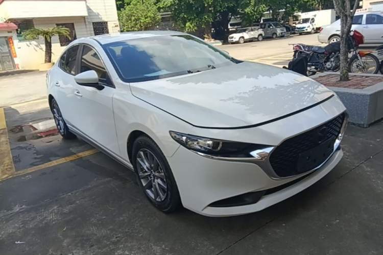 Used Mazda 3 Axela 2022 2.0L Automatic Zhiqing Edition Exterior 1