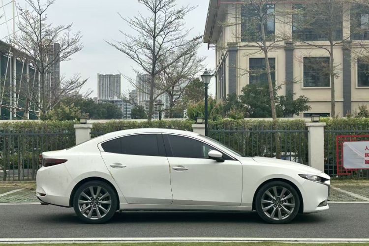 Used Mazda 3 Axela 2022 2.0L Automatic Zhiya Edition Exterior 2