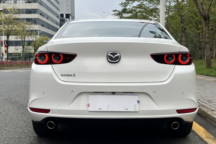 Used Mazda 3 Axela 2022 2.0L Automatic Zhiqing Edition Exterior 2