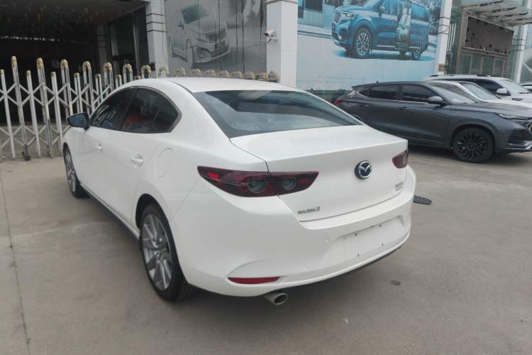 Used Mazda 3 Axela 2022 2.0L Automatic Zhiya Edition Exterior 2