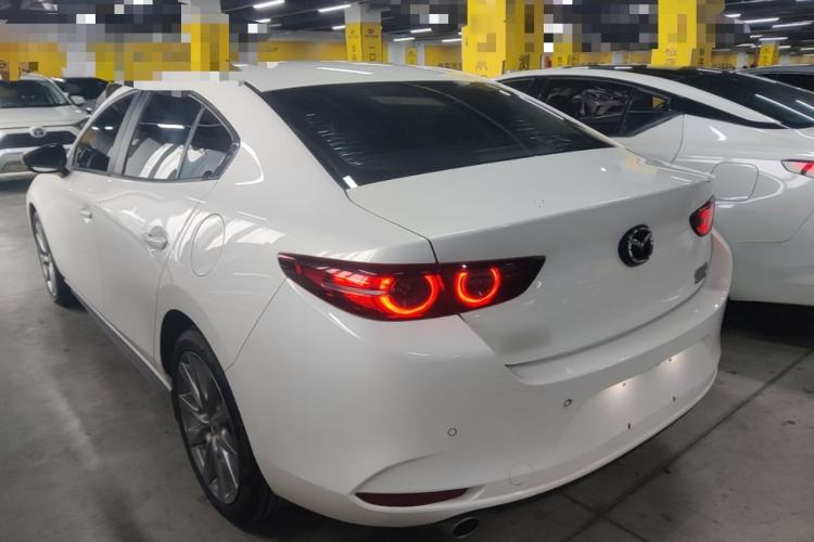 Used Mazda 3 Axela 2022 2.0L Automatic ZhiXuan Edition Exterior 2