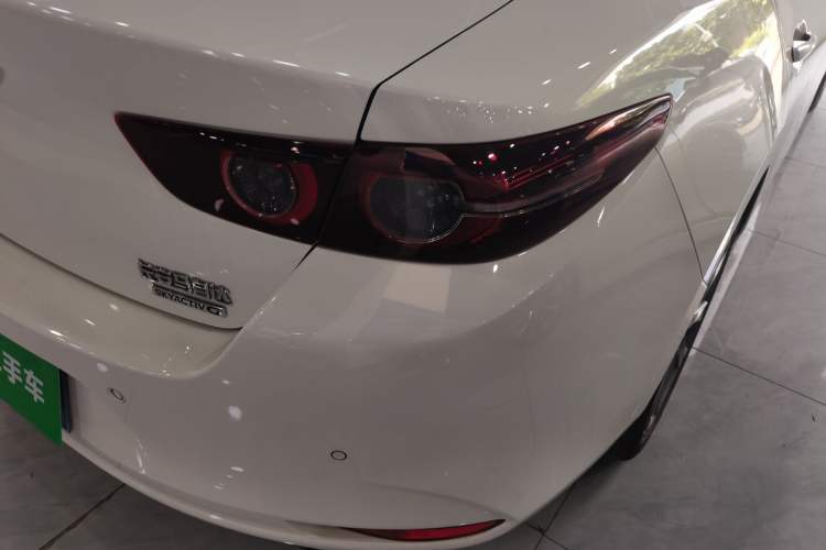 Used Mazda 3 Axela 2022 2.0L Automatic ZhiXuan Edition Exterior 3