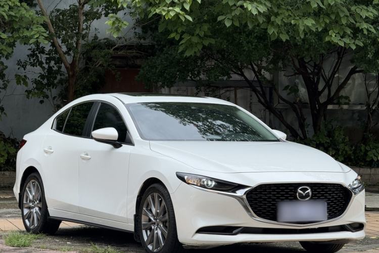 Used Mazda 3 Axela 2022 2.0L Automatic ZhiXuan Edition Exterior 5