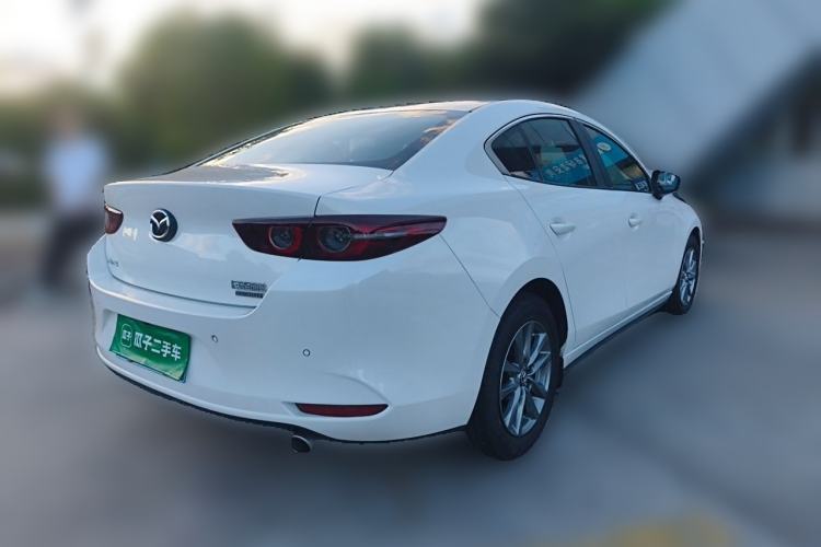 Used Mazda 3 Axela 2022 2.0L Automatic Zhiqing Edition Exterior 5