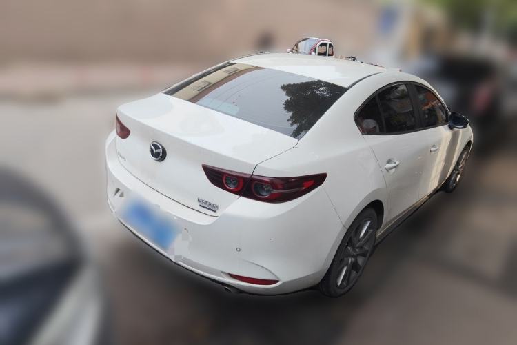 Used Mazda 3 Axela 2022 2.0L Automatic Zhi Rui Edition Exterior 5