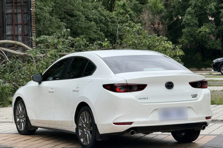 Used Mazda 3 Axela 2022 2.0L Automatic ZhiXuan Edition Exterior 6