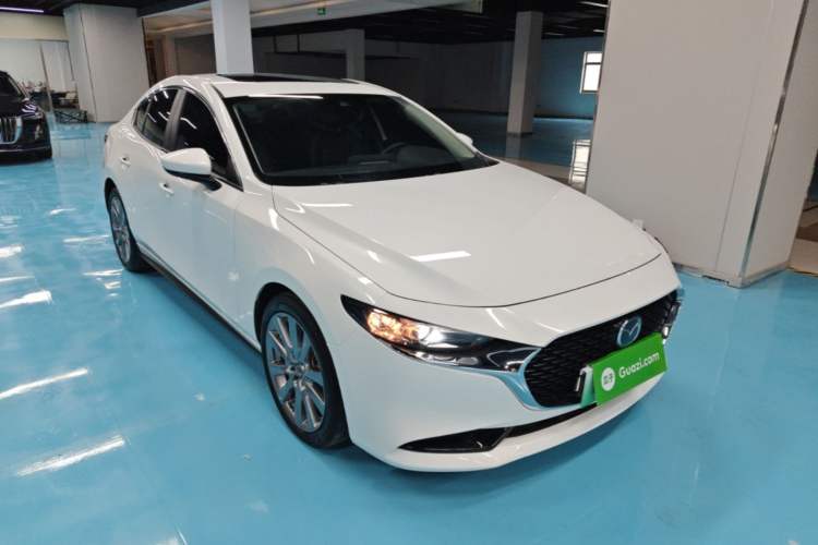 Used Mazda 3 Axela 2022 2.0L Automatic Zhiya Edition Front Right 45 Deg