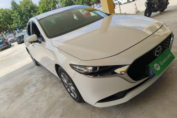 Used Mazda 3 Axela 2022 2.0L Automatic Zhiqing Edition Front Right 45 Deg